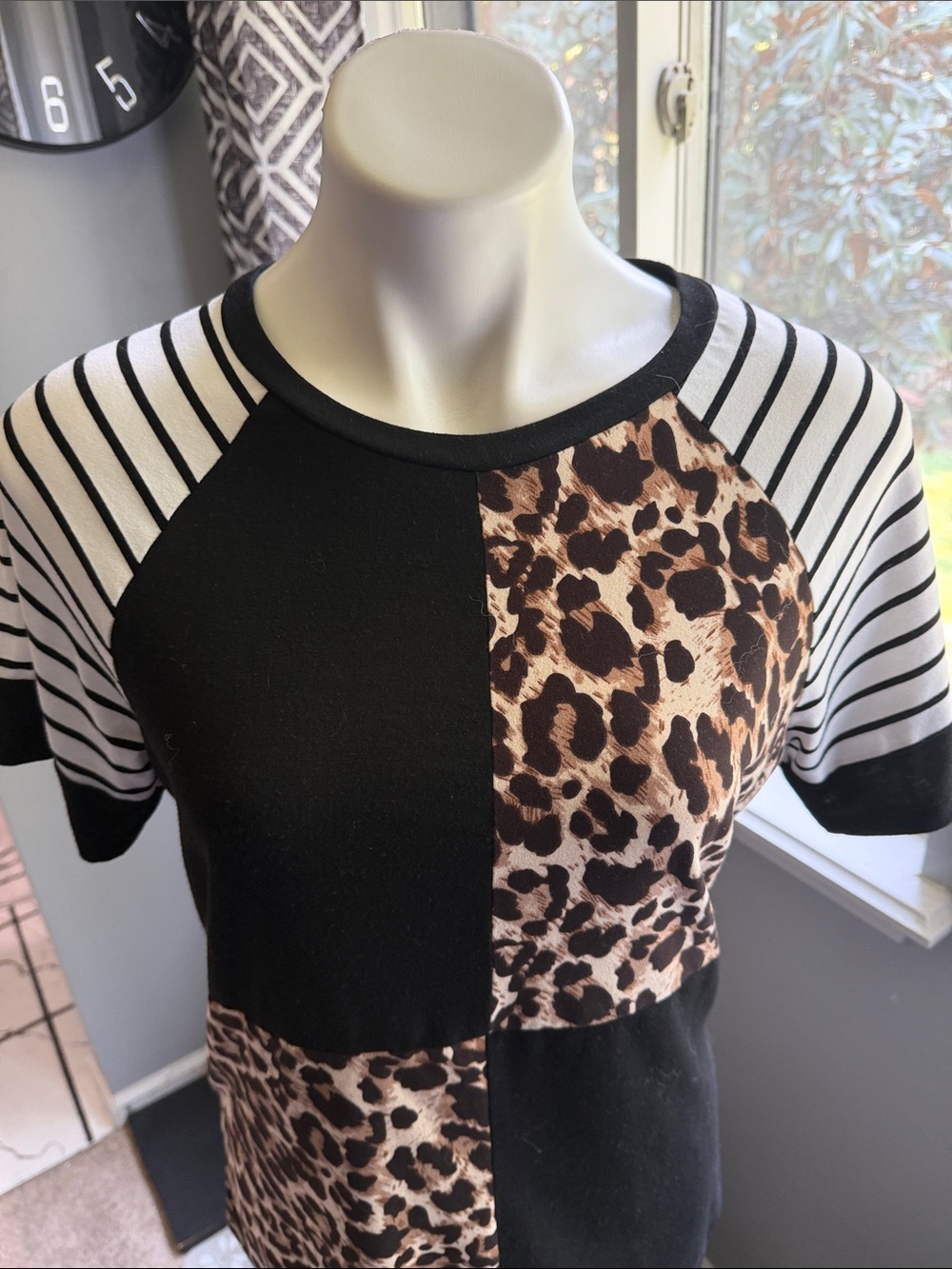 Leopard Patchwork Raglan Tee - Black & Brown - Picture 2 of 4